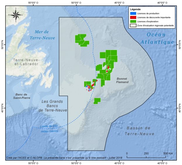 Carte décrivant la zone d'étude de l'évaluation régionale, qui couvre une région marine extracôtière d'environ 733 600 km2 à l'est de Terre-Neuve-et-Labrador. La zone d'étude comprend les eaux situées dans les limites de la zone économique exclusive de 200 milles marins et au-delà, et se prolonge jusqu'à la frontière définie par la Convention des Nations Unies sur le droit de la mer. Elle s'étend du bassin Orphan vers le nord, et jusqu'à la queue du Grand Banc au sud.