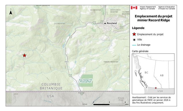 Une carte indiquant l'emplacement du projet et sa proximité avec la ville de Rossland et la frontière avec les États-Unis.